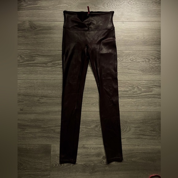SPANX Burgundy Brown Shiny Liquid Faux Leather Leggings Size M Moto Biker - Picture 1 of 7